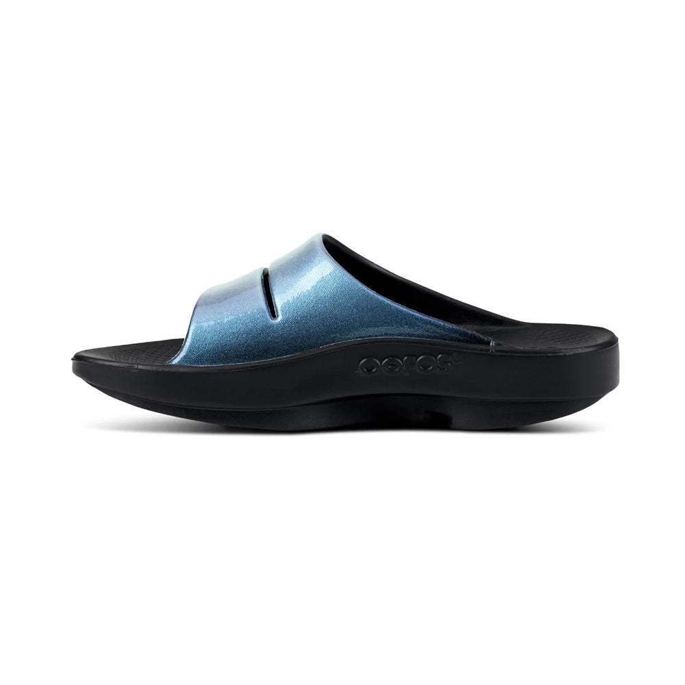 OOFOS LUXE OOcloog Clogs Atlantis Inside