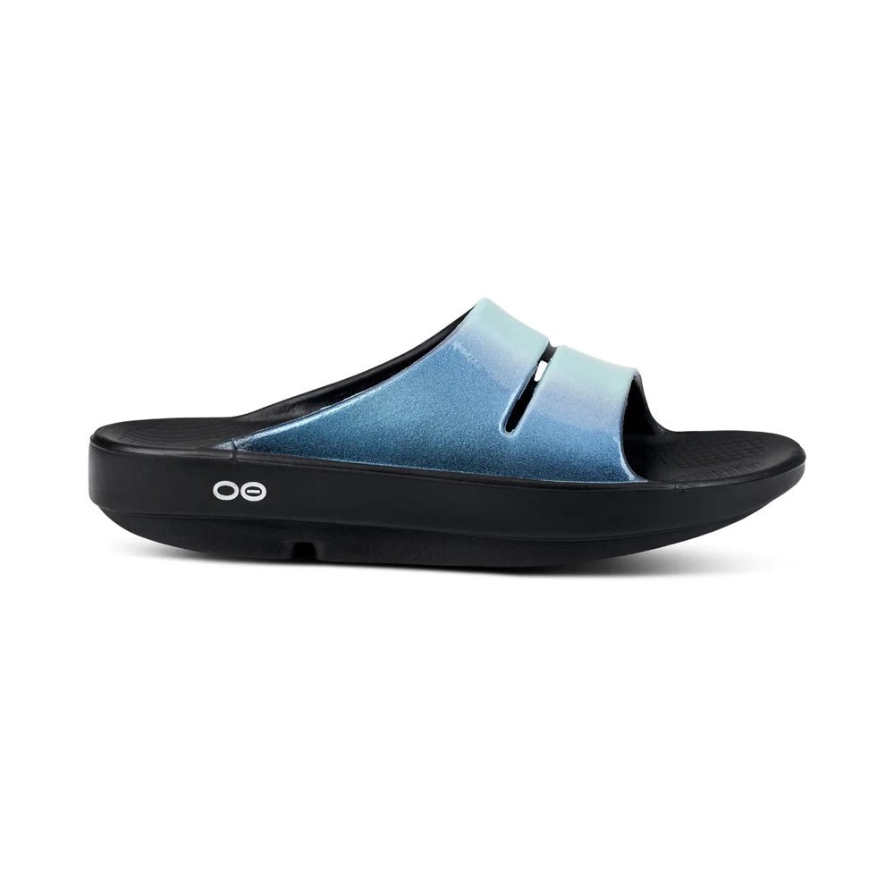 OOFOS LUXE OOcloog Clogs Atlantis Outside