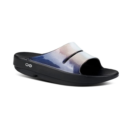 OOFOS LUXE OOcloog Clogs Calypso Angle