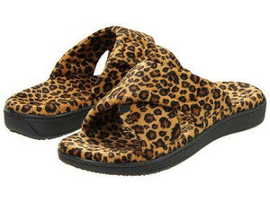 Vionic Relax Slippers - Women's 5
